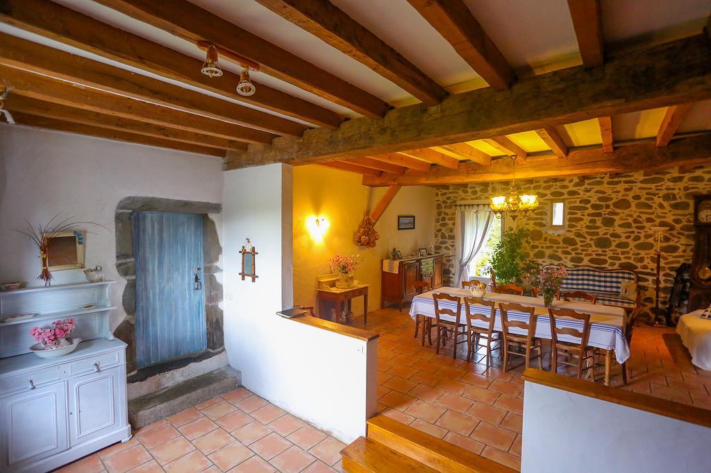 Chambres D'Hotes Biscayburu Sauguis-Saint-Étienne Exteriör bild