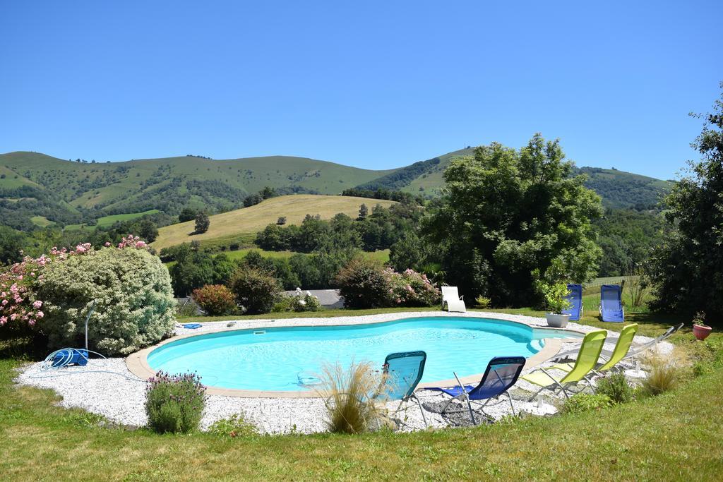 Chambres D'Hotes Biscayburu Sauguis-Saint-Étienne Exteriör bild